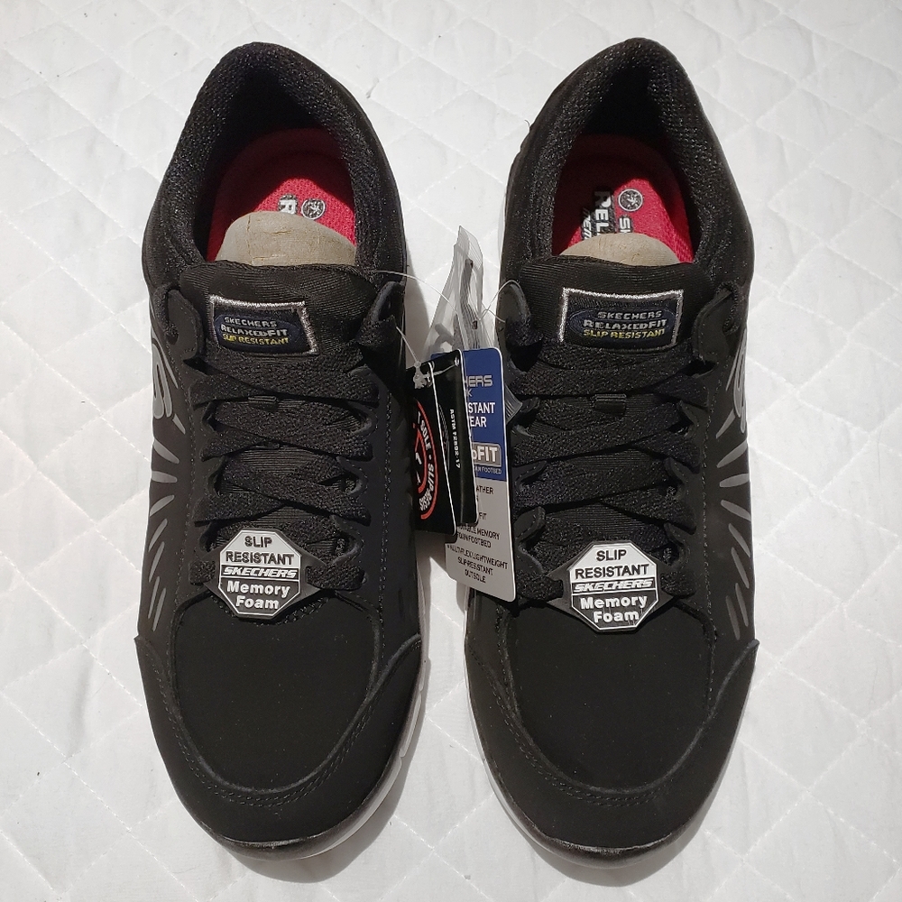 NIB Sketchers Slip Resistant Memory Foam Relaxed Fit Black Sneakers Size: 9.5 - Picture 2 of 5
